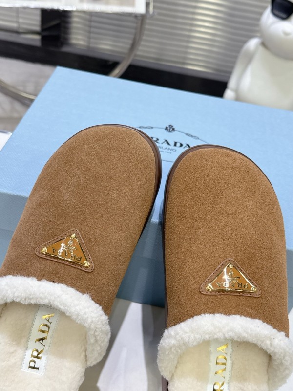 Prada Spring/Summer 2025 Iconic Shearling Slippers - KFY00280