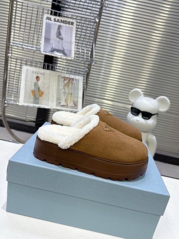 Prada Spring/Summer 2025 Iconic Shearling Slippers - KFY00280