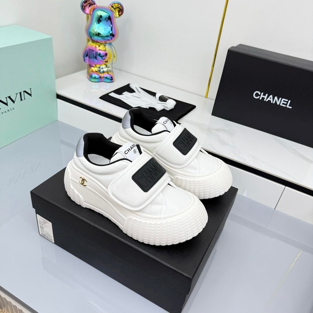 Chanel 2025/SS Panda Loafers Casual Sneakers - LY00330