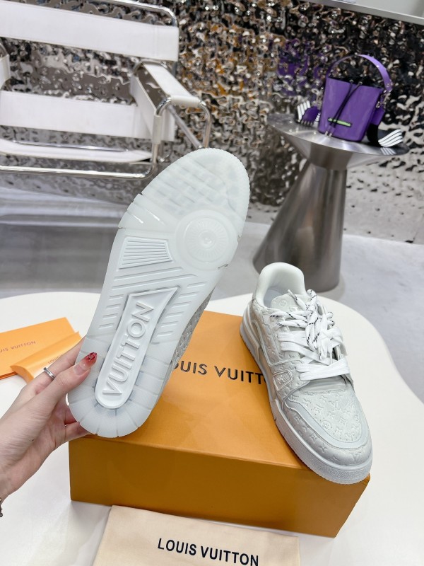 LV LV Trainer Basketball Series Washed Canvas Sneakers - LY00430