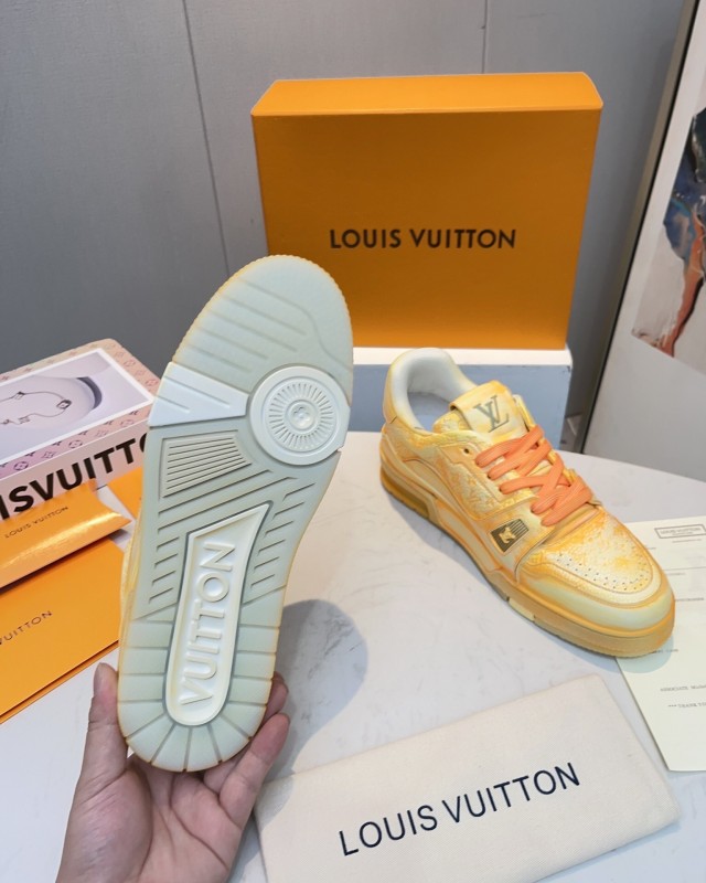 LV Trainer Basketball Series Retro Sneakers - LY00430