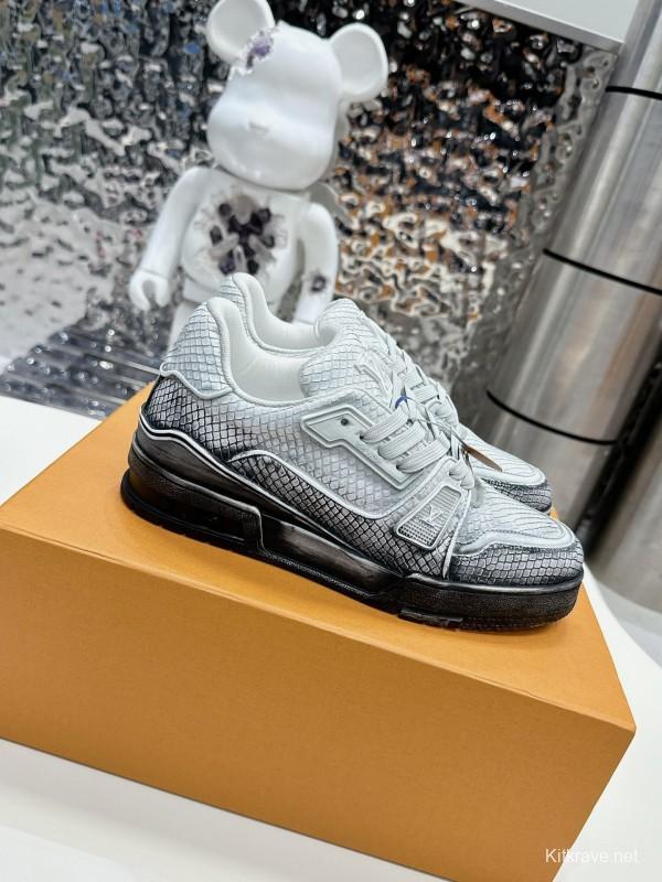 Louis Vuitton LV Trainer Basketball Series Washed Board Shoes - LY00430