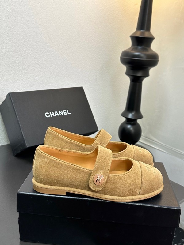 Chanel Quilted Flats Slip-On Mules - KFY00280