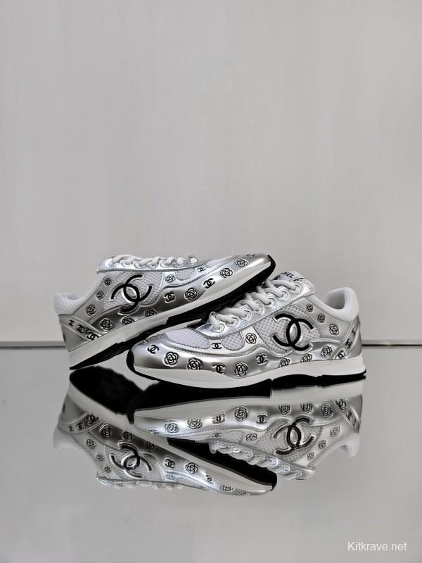 Chanel 2025 SS Limited Edition Silver Horn King 2nd Generation Unisex Sneakers - KFY00340