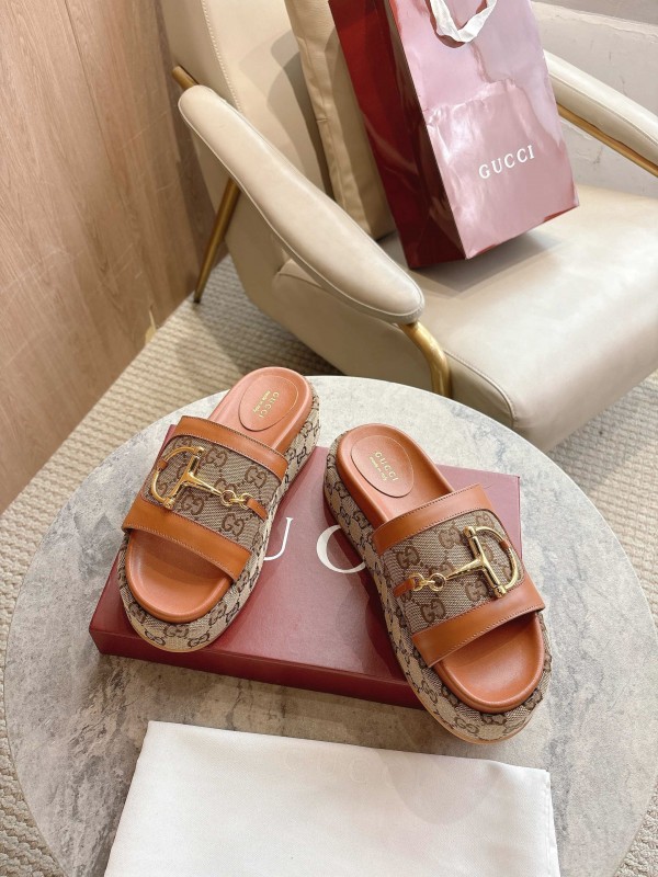 Gucci 8356-8 Women's Sandals with Horsebit Detail and Gold Hardware