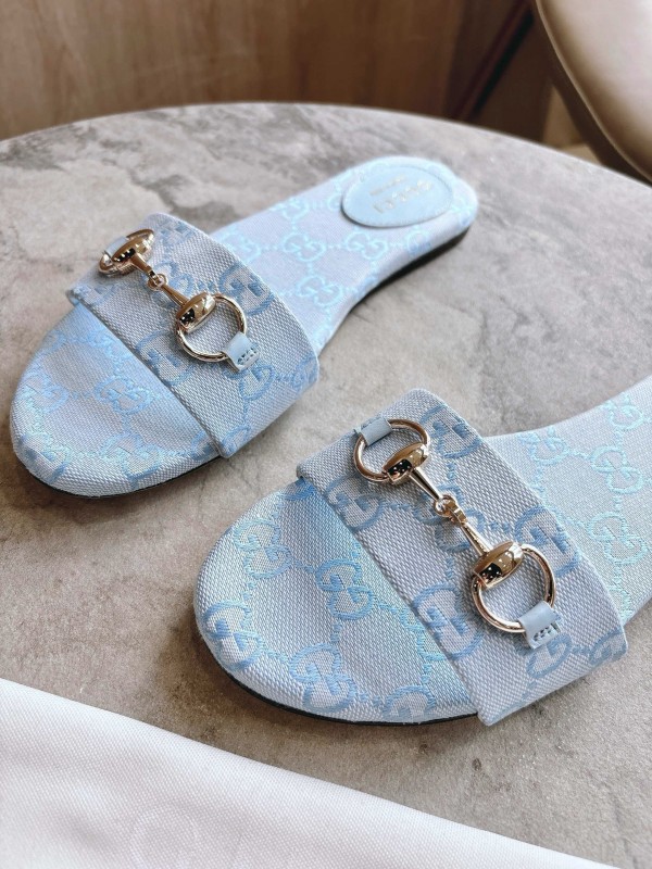 Gucci 2025/SS Leather Mule Sandals with Light Gold Horsebit Detail - LY00280