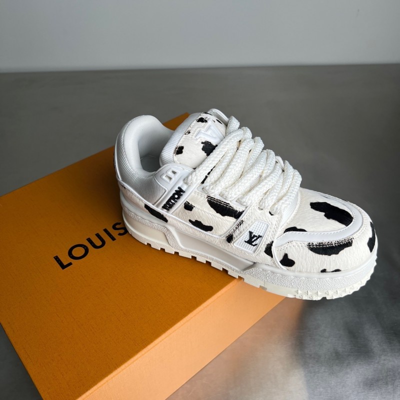 Lv 2025/ss Signature Logo Leather Sneakers - YC
