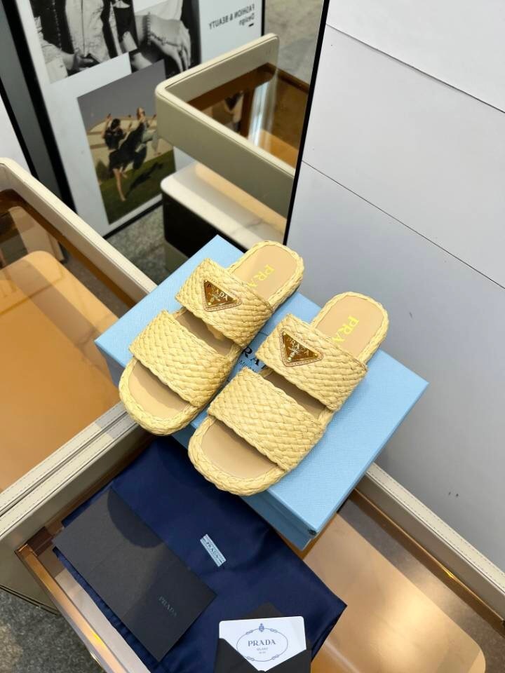 Prada 2025 SS Raffia Handwoven Open-Toe Sandals - KFY00260