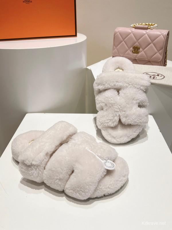 H Love Erjiu Full Wool Slippers with Slightly Curled Fur - LY00270