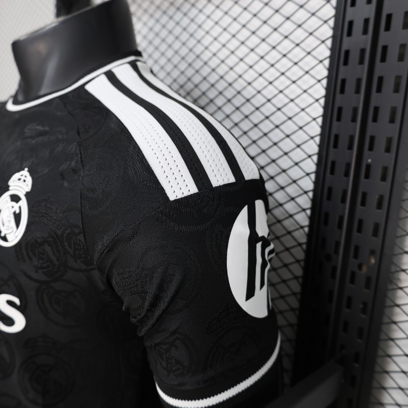 25/26 Player Version Real Madrid Black with Subtle Crest Pattern Jersey
