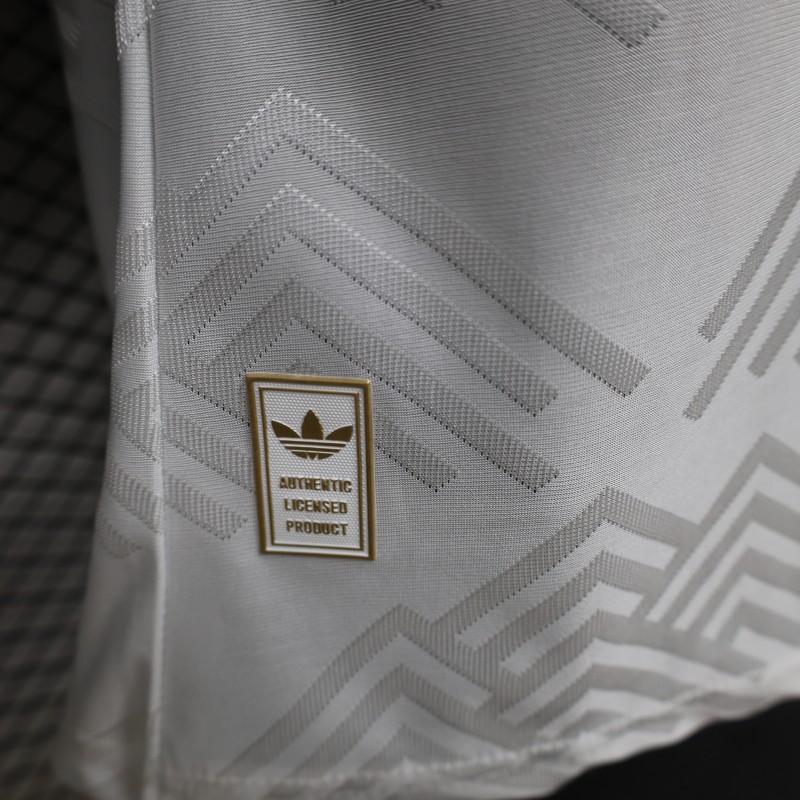 Player Version 26/27 Juventus White with Dark Green Special Edition Jersey