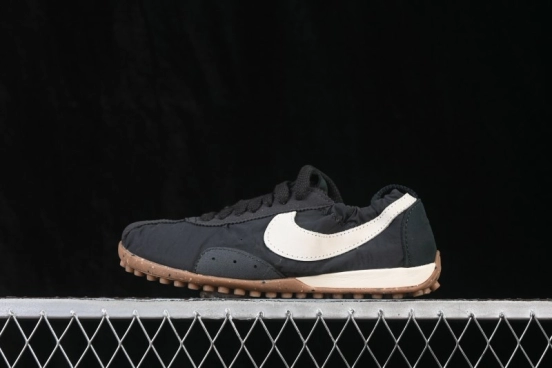 Nike x Jacquemus Moon Shoe SP Low-Top Ballet-Inspired Lifestyle Sneakers with Suede Overlays - HV8547-001