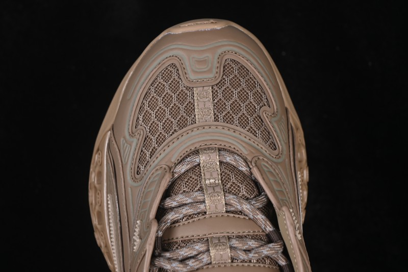 Gucci Cub3d Round-Toe Lace-Up Low-Top Casual Sneakers - 819709FAEBE2847