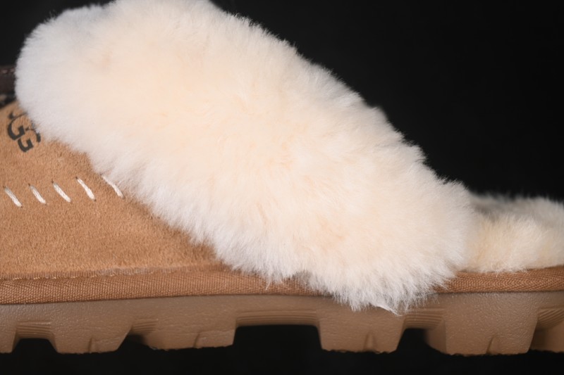 UGG Slipper Evolution Comfortable Flat No Special Function Closed Toe Slippers - 1180 Chestnut