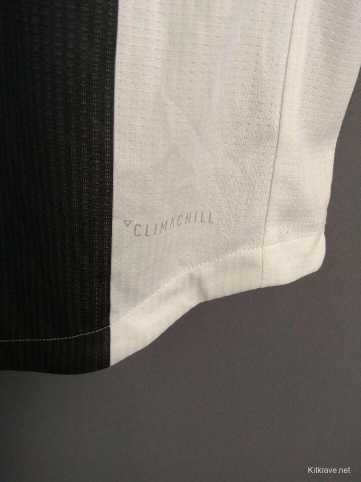 Player Version Retro 18/19 Juventus Home Jersey