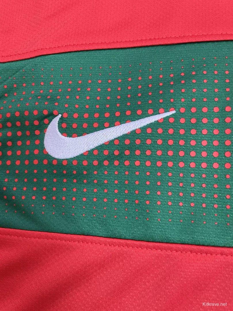 Retro  2010 Portugal Home Long Sleeve Jersey